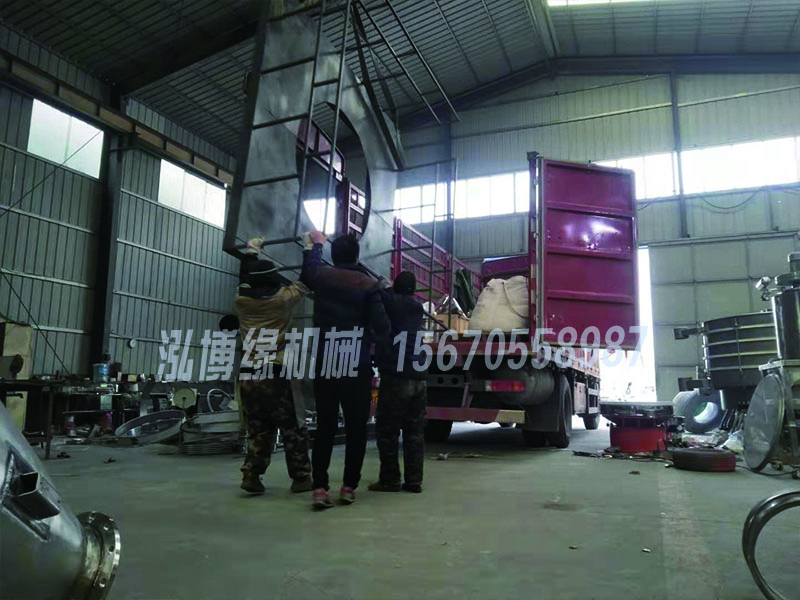 我們?yōu)樯綎|泰安的用戶生產(chǎn)的真空輸送系統(tǒng)已經(jīng)發(fā)貨